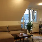 Top Floor Apartment Near Palace Schoenbrunn
