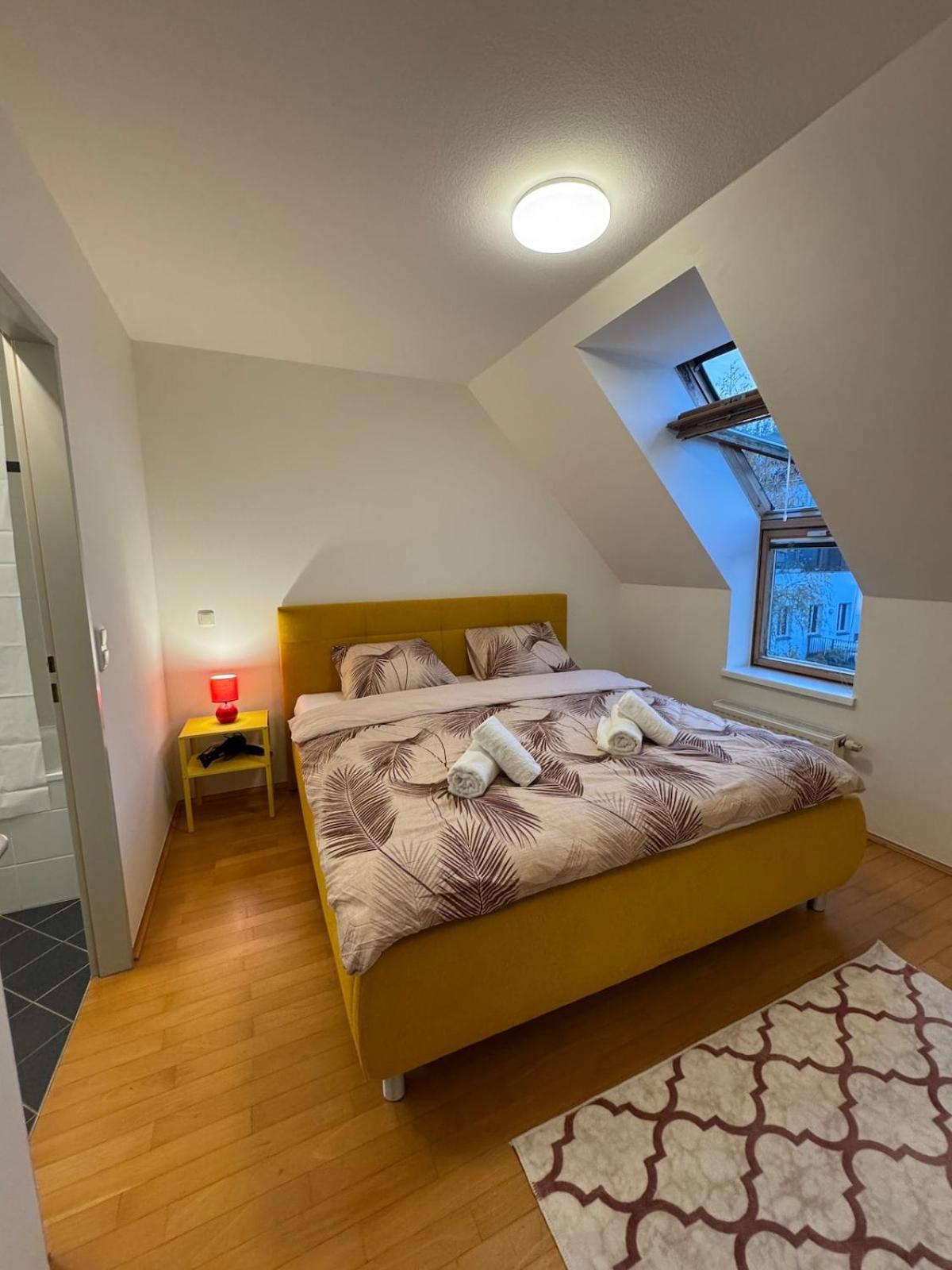 Apartment Floor Near Palace Schoenbrunn Wien